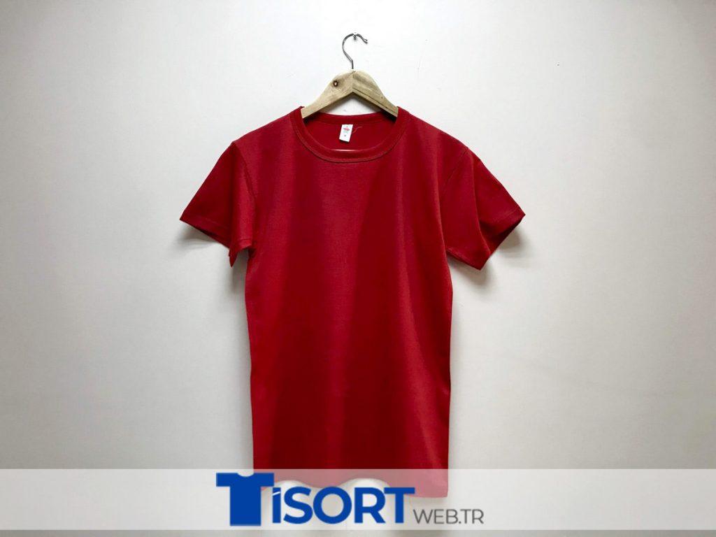 Ucuz Kırmızı Tişört